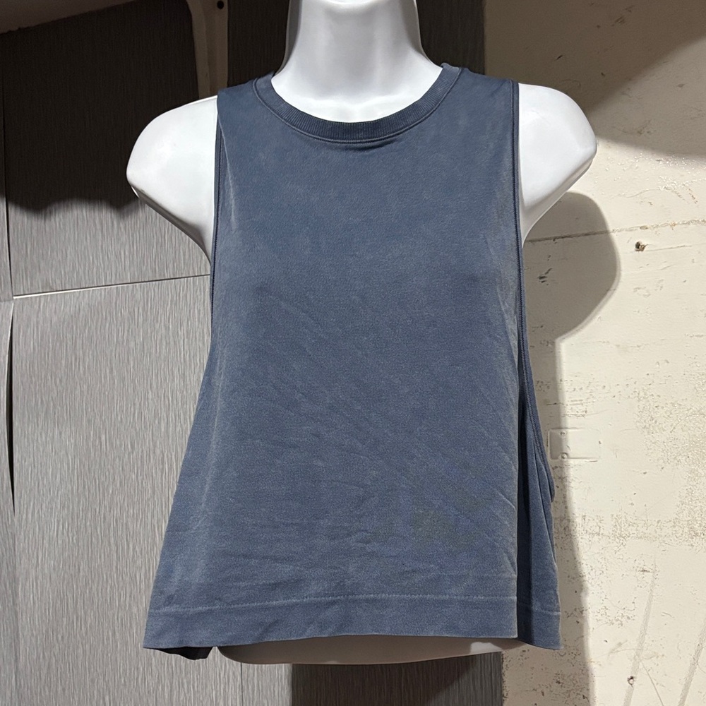 Athleta Crop Muscle Tank Top